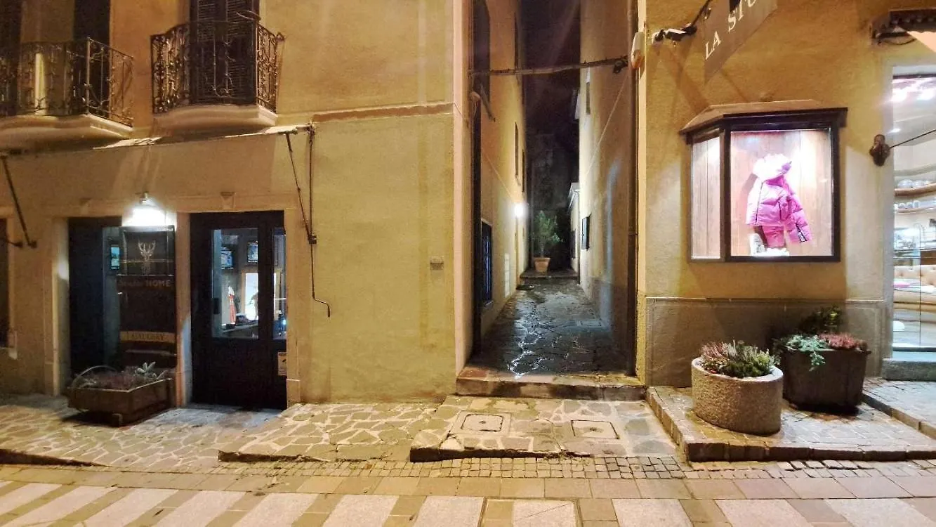 Holiday home Old Village Apartment Ponte Di Legno Italy